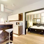Hotel Dom & House - Szafarnia