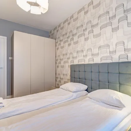 Dom & House - Szafarnia