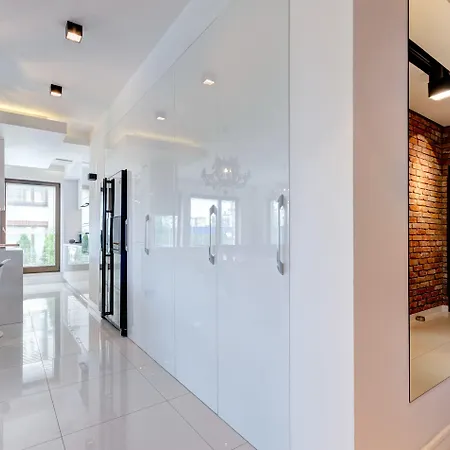 Hotel Dom & House - Szafarnia