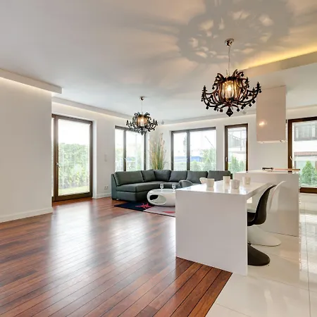 Dom & House - Szafarnia Hotel 3*