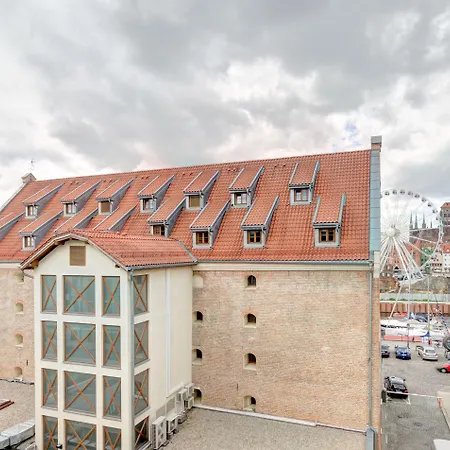 מלון Dom & House - Szafarnia