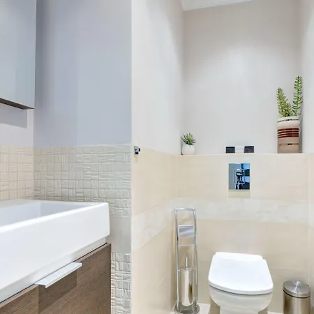 Dom & House - Szafarnia Hotel 3*