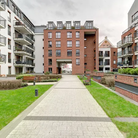 Dom & House - Szafarnia Hotel