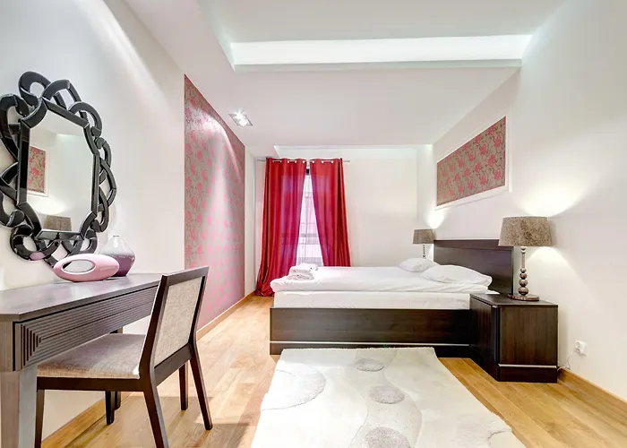 Dom & House - Szafarnia Hotel