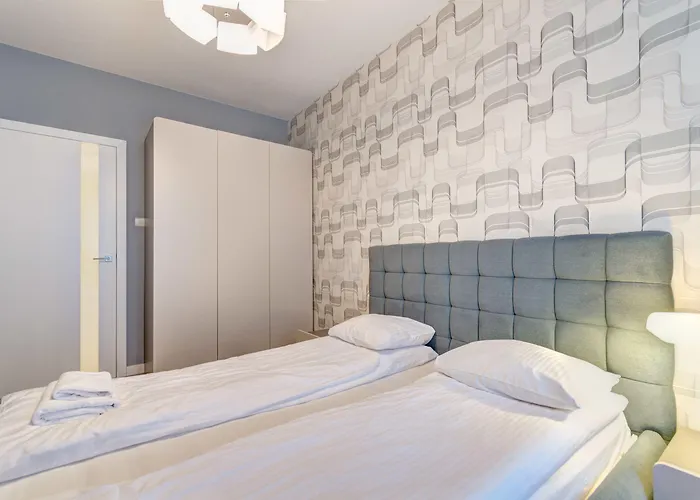 Dom & House - Szafarnia