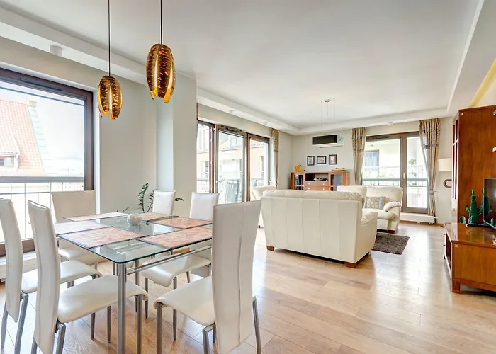 Dom & House - Szafarnia Szálloda 3*