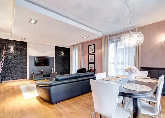 Dom & House - Szafarnia Gdaňsk