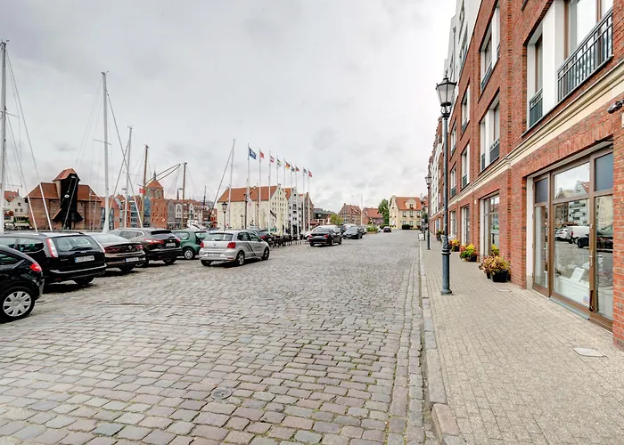 Dom & House - Szafarnia Gdansk