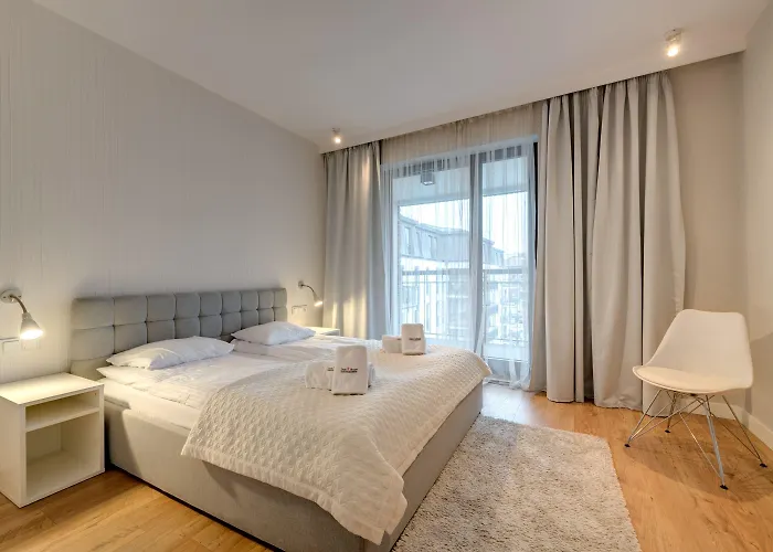 Dom & House - Szafarnia Hotel