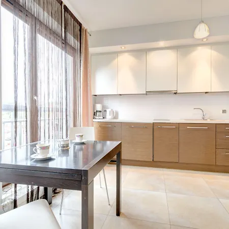 فندق Dom & House - Szafarnia غدانسك