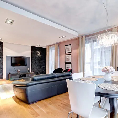 Dom & House - Szafarnia غدانسك