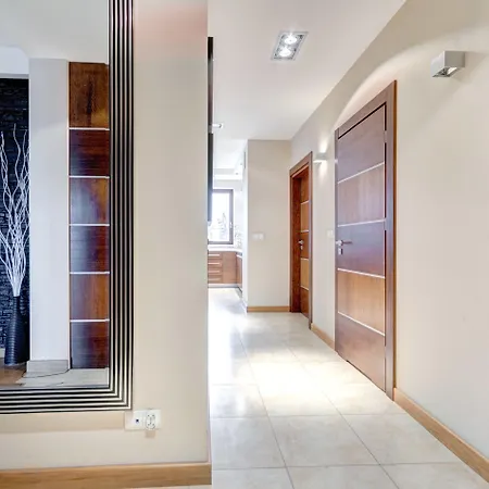 فندق Dom & House - Szafarnia غدانسك