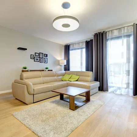 فندق Dom & House - Szafarnia 3*