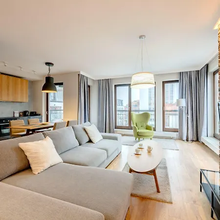 Dom & House - Szafarnia فندق